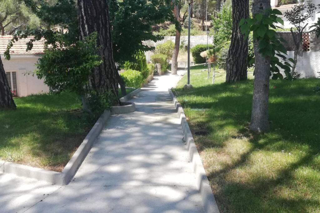 La Casita De Noe Con Vista Al Pantano De San Juan Βίλα San Martín de Valdeiglesias Εξωτερικό φωτογραφία