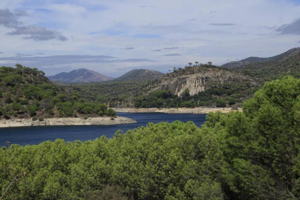 La Casita De Noe Con Vista Al Pantano De San Juan Βίλα San Martín de Valdeiglesias Εξωτερικό φωτογραφία